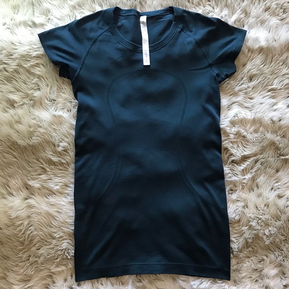Lululemon green blue swiftly tech crew shirt 6